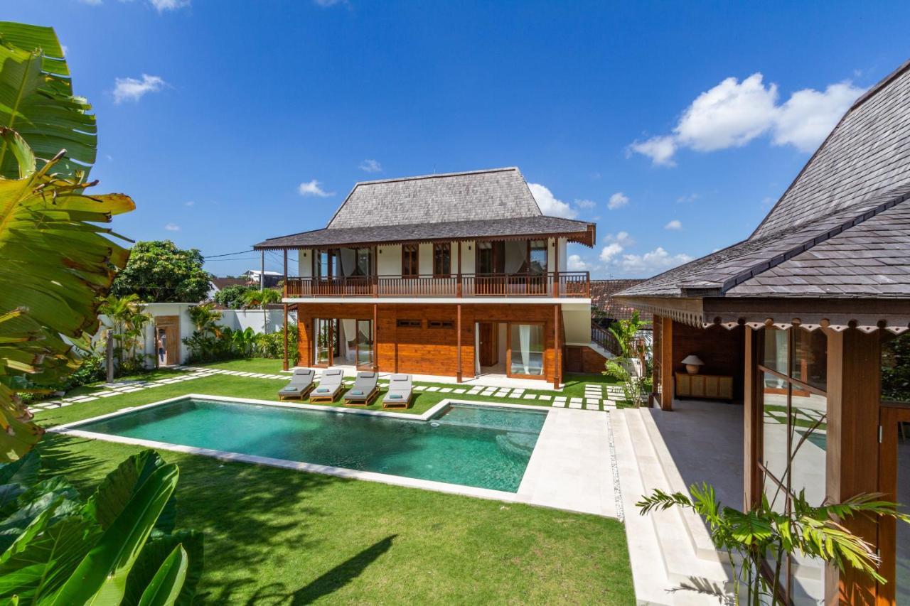 Alea Estate Villa เกอโรโบกัน ภายนอก รูปภาพ