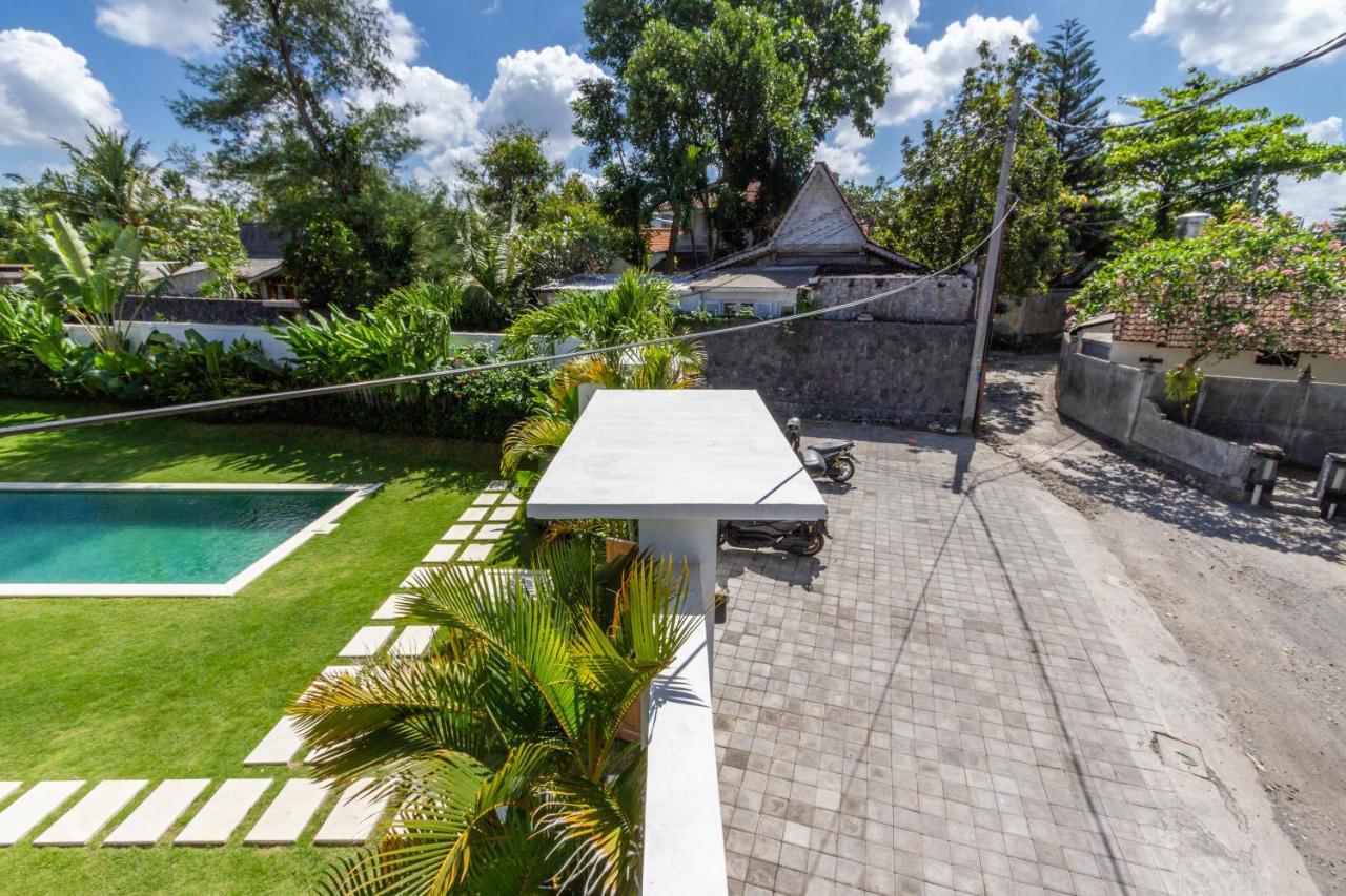 Alea Estate Villa เกอโรโบกัน ภายนอก รูปภาพ