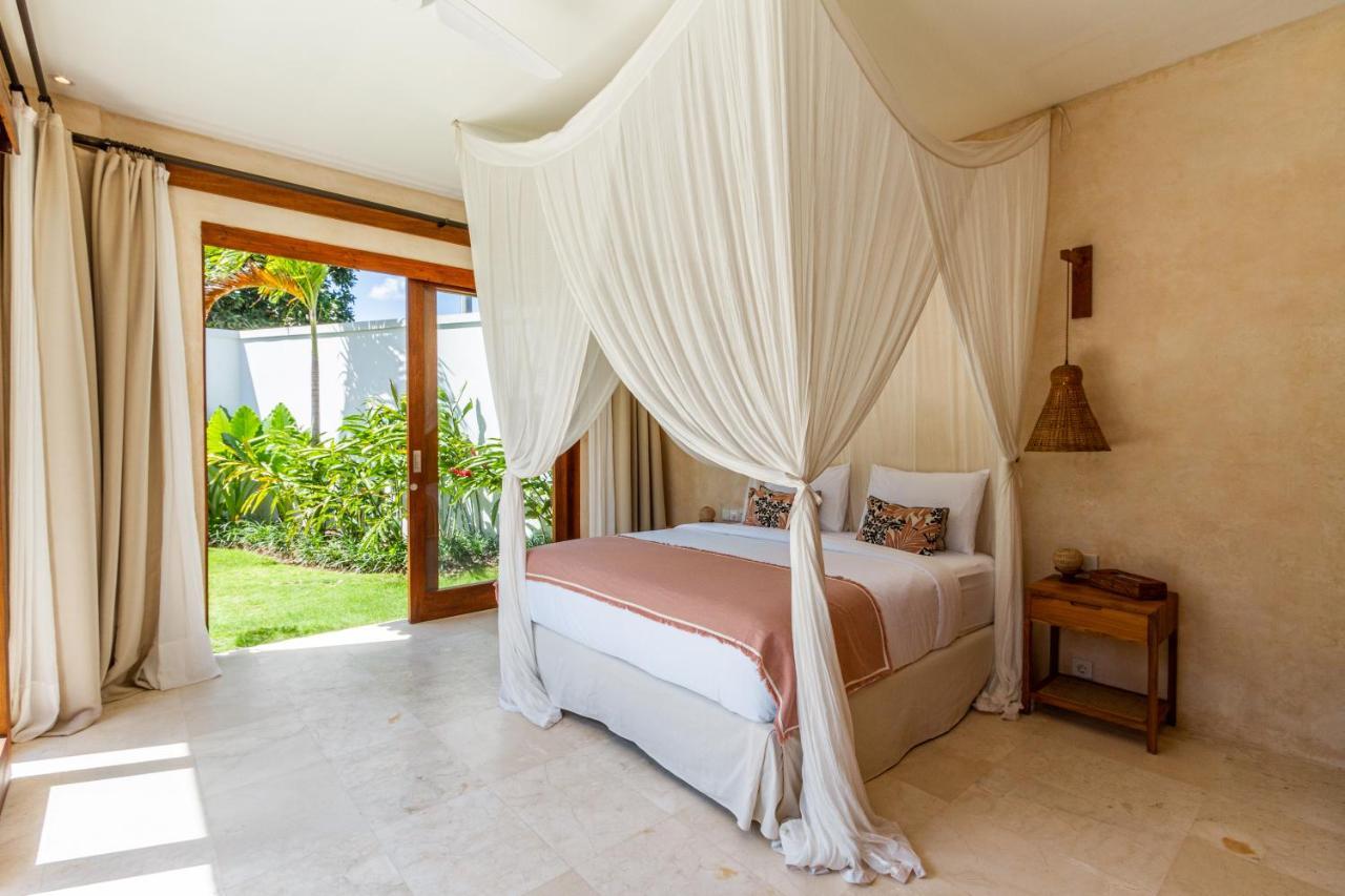 Alea Estate Villa เกอโรโบกัน ภายนอก รูปภาพ
