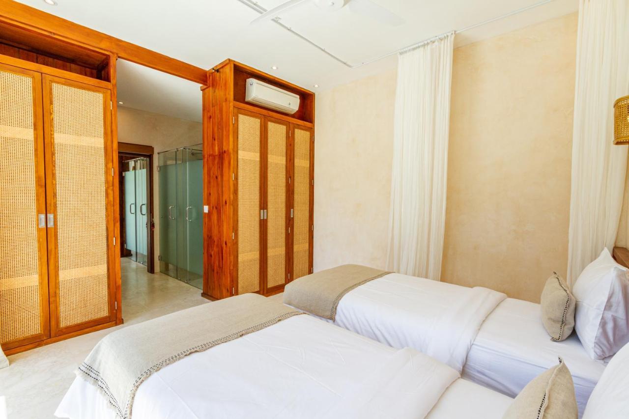 Alea Estate Villa เกอโรโบกัน ภายนอก รูปภาพ