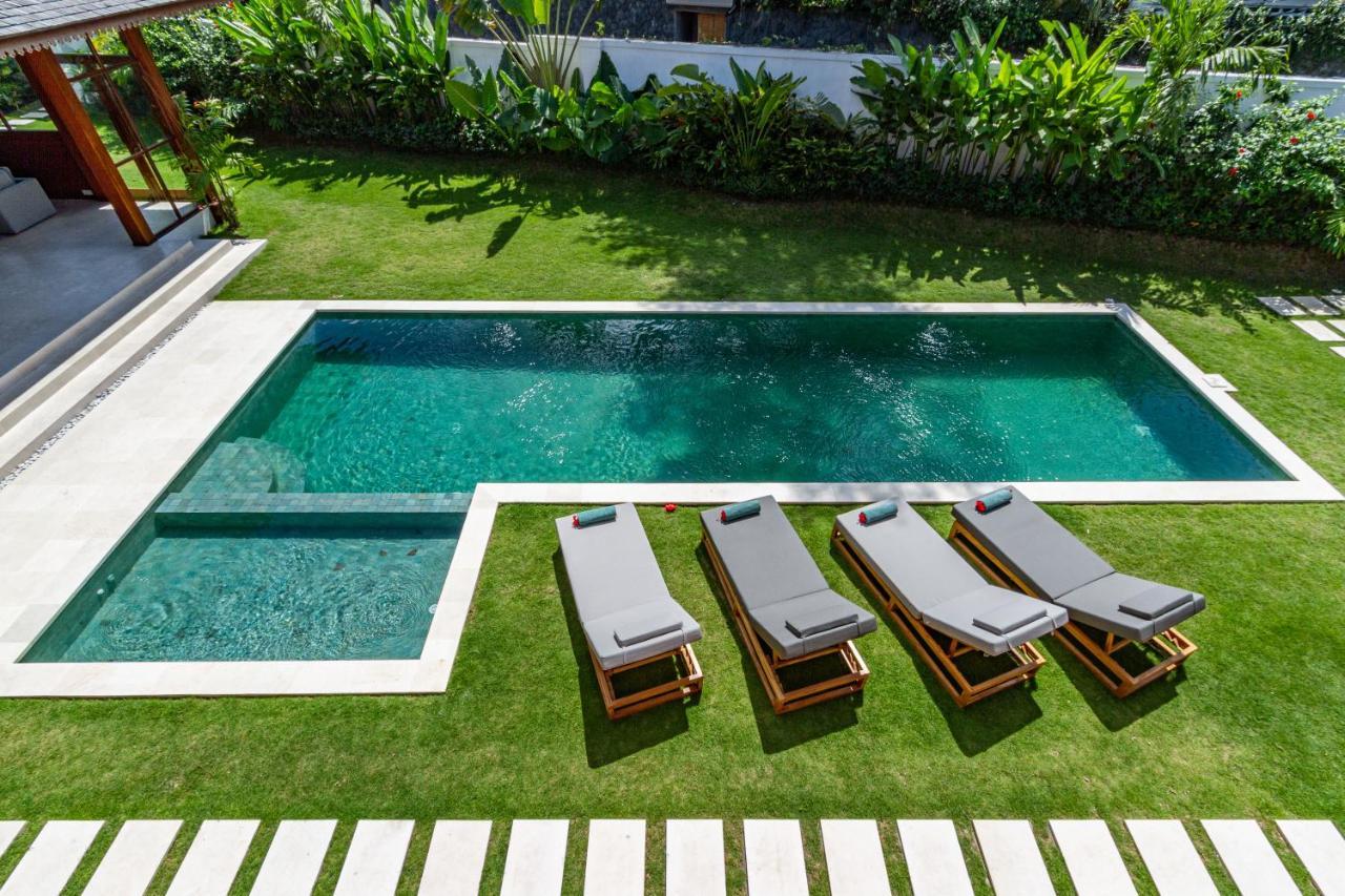 Alea Estate Villa เกอโรโบกัน ภายนอก รูปภาพ