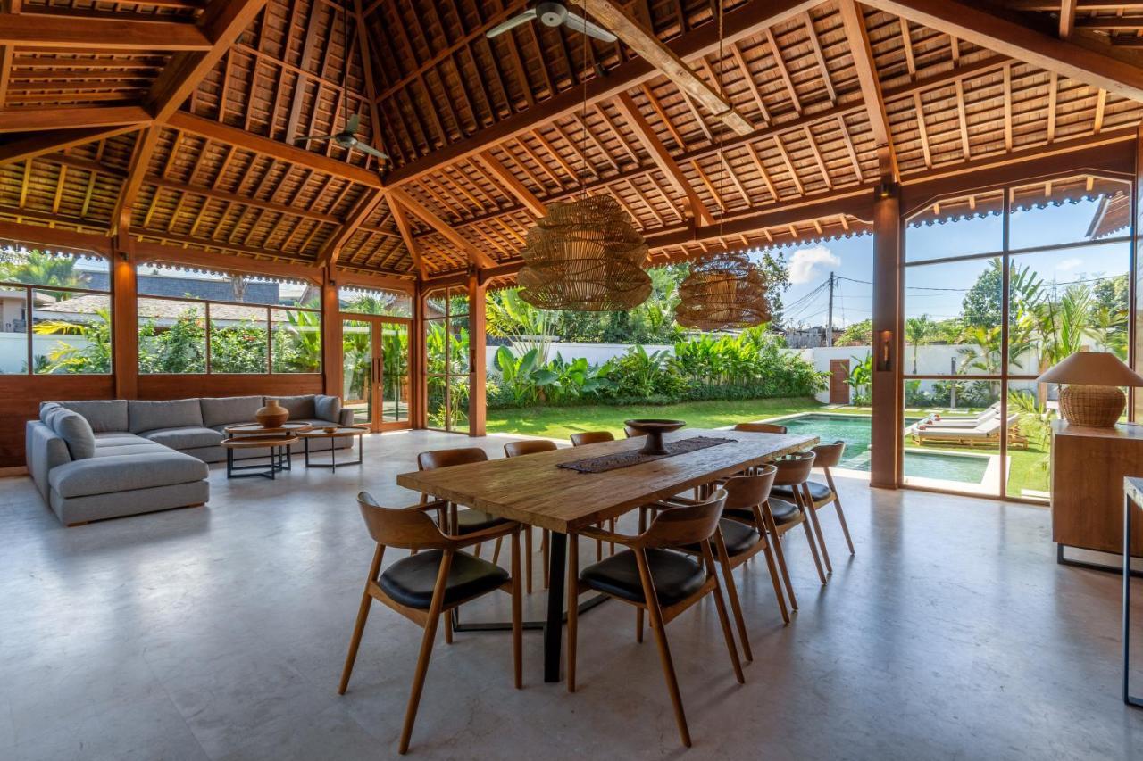 Alea Estate Villa เกอโรโบกัน ภายนอก รูปภาพ